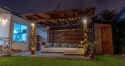 100- Prague Apts 2 pax Consulate USA *Parking*