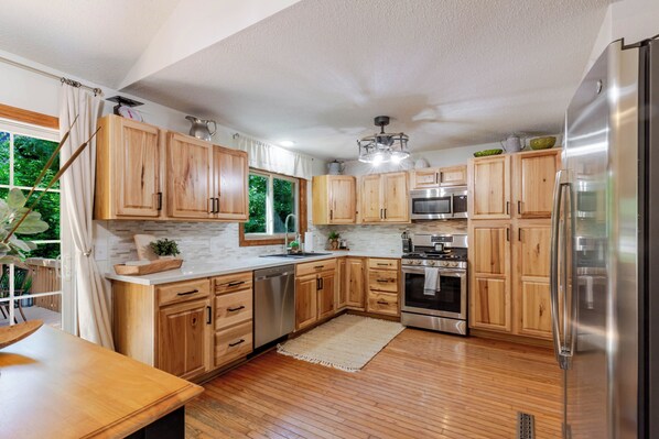 Microwave, oven, stovetop, dishwasher