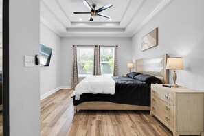 3 bedrooms, iron/ironing board, WiFi, bed sheets