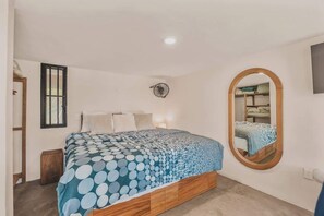 1 chambre, fer et planche à repasser, Wi-Fi, draps fournis