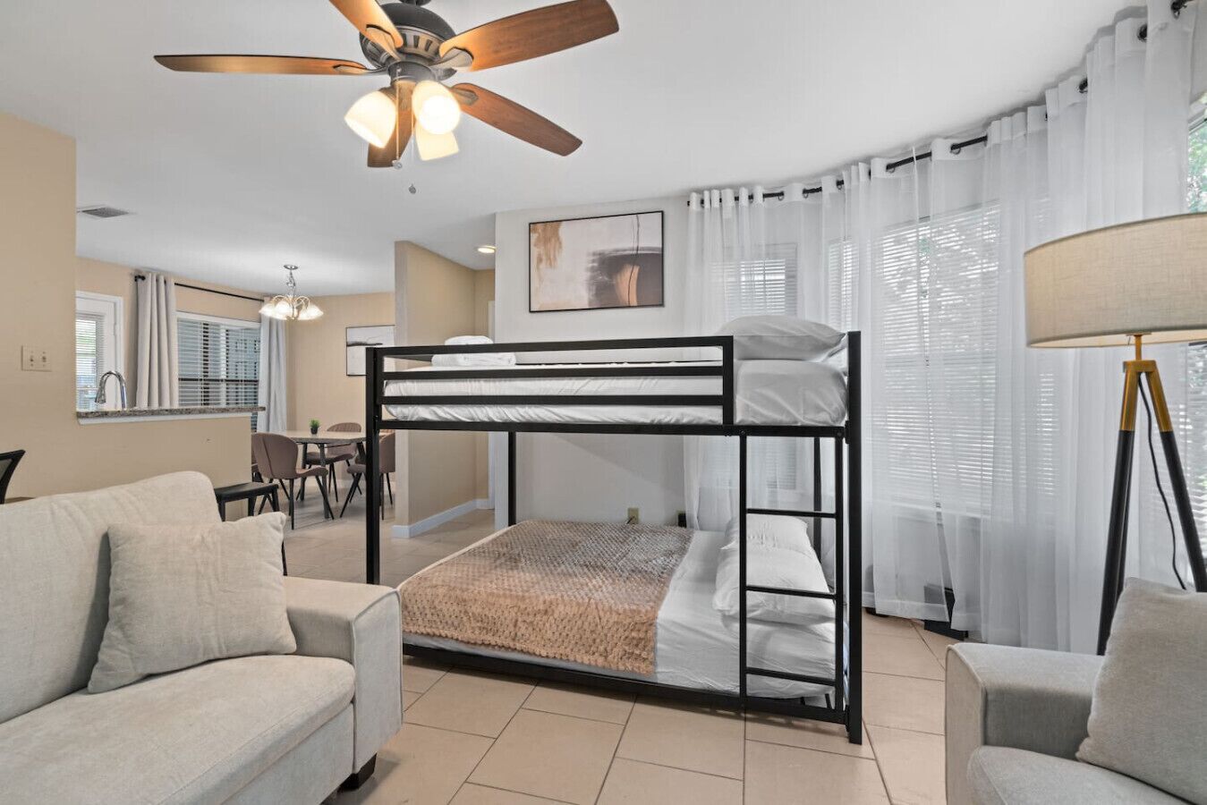 1 bedroom, desk, iron/ironing board, WiFi