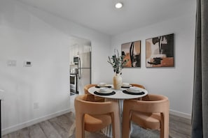 Dining - Multi Home - Up to 16 people - Balcony Access (Austin)