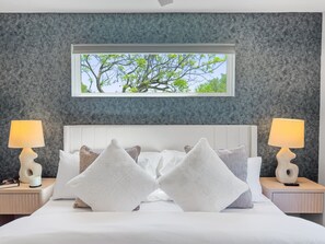 4 Schlafzimmer, Schreibtisch, Bügeleisen/Bügelbrett, WLAN