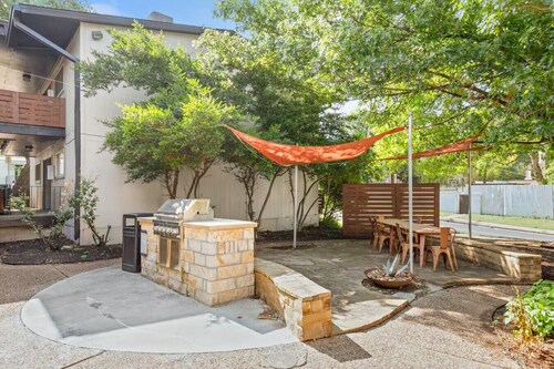 1 Br Apt Next 2 Downtown - Cozy!