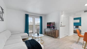 Fernseher, Stereoanlage