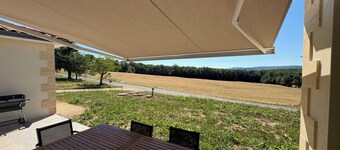 Air-conditioned country house for 6 people in Périgord Noir