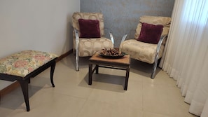 Elite Suite | Living area