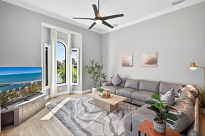 スマートテレビ