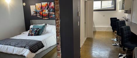 Basic-Studiosuite, 1 Queen-Bett und Schlafsofa, Nichtraucher, Kochnische