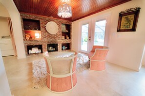 Interior - BRAND NEW! Waterfront Home With Pool, Hot Tub and Canal Access in Crystal River (Crystal River)