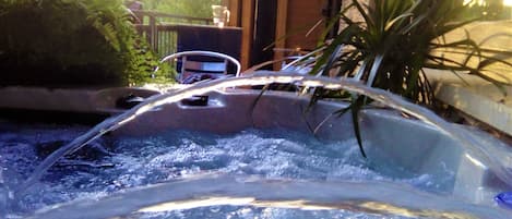 Baignoire à remous extérieure