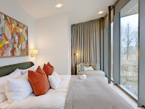 7 dormitorios, tabla de planchar con plancha, wifi y ropa de cama