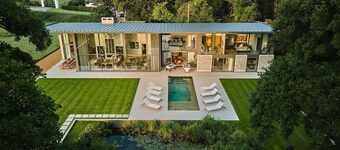 A country house that sleeps 14 guests  in 7 bedrooms