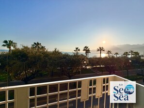 Luxury Quadruple Room, Balcony, Sea View - See The Sea B&B (Salerno)