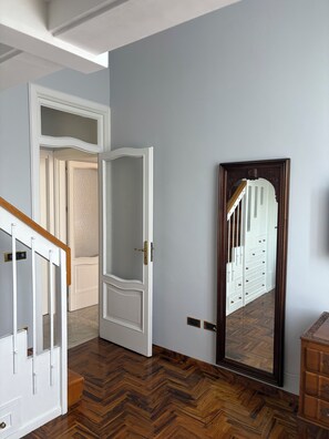 Interior detail - See The Sea B&B (Salerno)