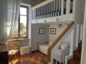 Interior detail - See The Sea B&B (Salerno)