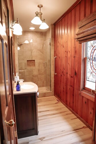 Cabin near Mississippi with Pickleball court - Mill Creek