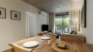Apartment, 2 Bedrooms | Living area