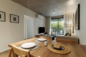 Apartment, 2 Schlafzimmer | Wohnbereich