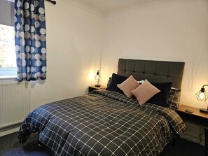 1 bedroom, free WiFi - 1 Bedroom Marina Flat - sleeps 2 - near Beach and Swansea Arena (Swansea)