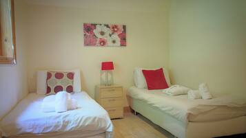 3 bedrooms, individually decorated, individually furnished, free WiFi