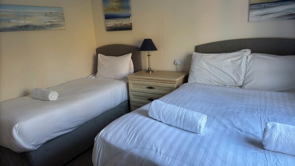 3 bedrooms, individually decorated, individually furnished, free WiFi