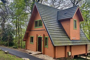 Exterior - Acorn Lodge (Newton Abbot)