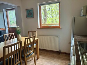 Dining - Acorn Lodge (Newton Abbot)