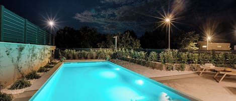 Beheizter Pool
