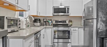 Peaceful Anchorage Stay