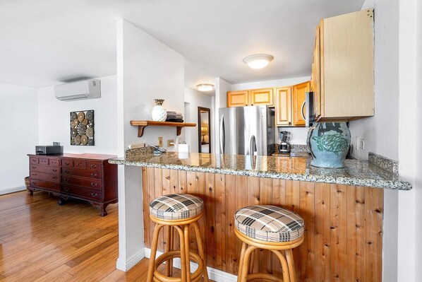 Condo, 1 Queen Bed with Sofa bed (Kona Alii 206) | Interior - Kona Alii 206 (Kailua-Kona)