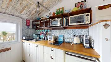 Refrigerador, microondas y horno