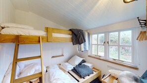 3 chambres, fer et planche à repasser, accès Internet, draps fournis