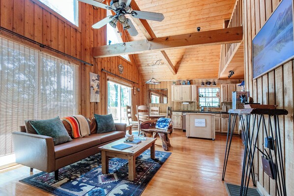 TV connectée, cheminée