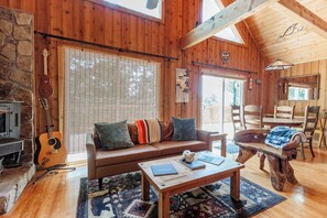 TV connectée, cheminée