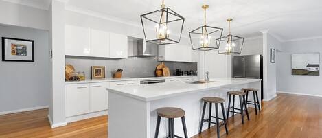 Microwave, oven, stovetop, dishwasher