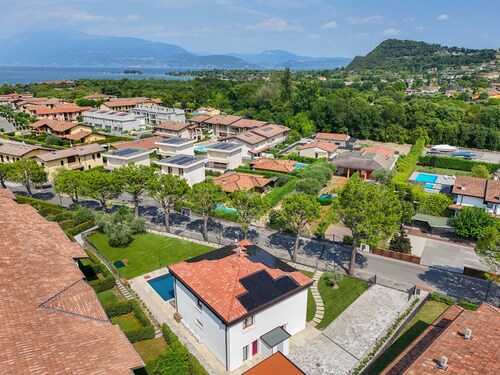 Gardaliva 7 by the lake in Manerba