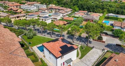 Gardaliva 7 by the lake in Manerba