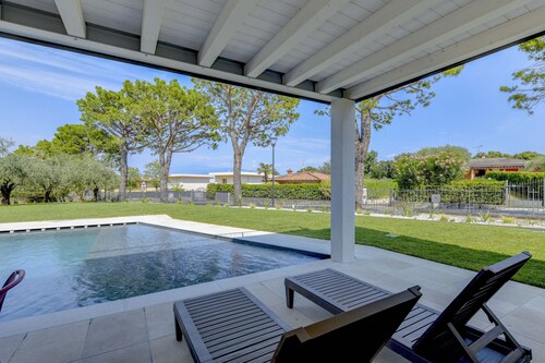 Gardaliva 6 by the lake in Manerba del Garda