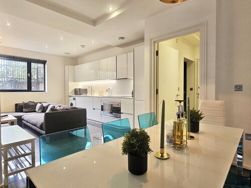 Brick Lane House