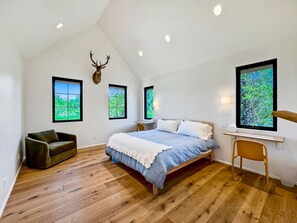 5 Schlafzimmer, Bügeleisen/Bügelbrett, Reisekinderbett, kostenloses WLAN