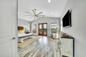 4 habitaciones, tabla de planchar con plancha y wifi gratis