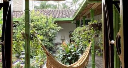 Room. for 2, shared bathroom l Palermo, Antioquia
