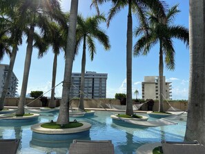 Pool -  Luxury Private Residence at Four Seasons Hotel Miami (Miami)