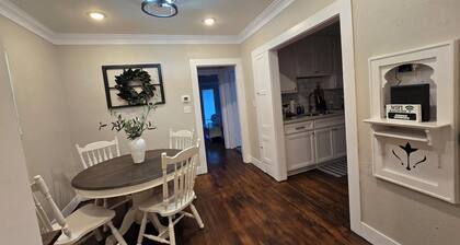 Easy Living In Delightful Duplex