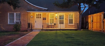 Easy Living In Delightful Duplex