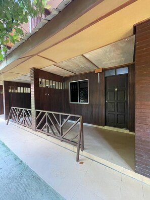 Fachada de la propiedad