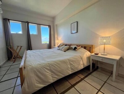 Apt Frente al mar - AC - cama king - wifi rapido