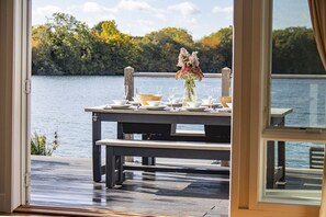 Dining - The Landings 18, Waters Reach (P) (South Cerney)