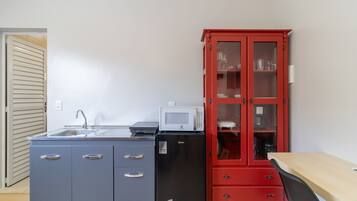 Basic Apartment | Private kitchen